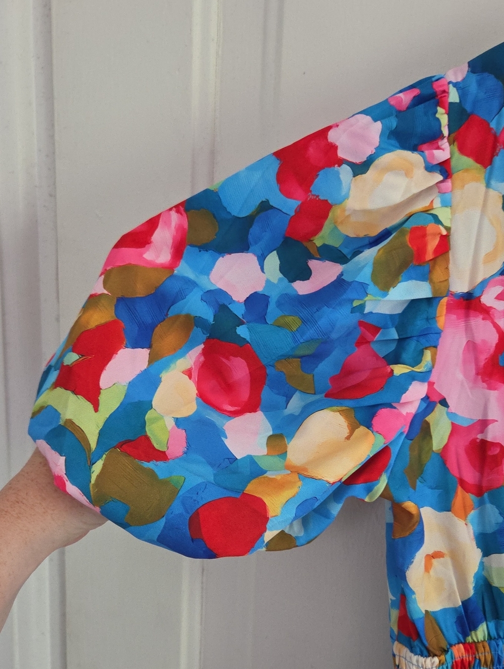 Bright Floral Influencer Dress - Picture 8 of 13